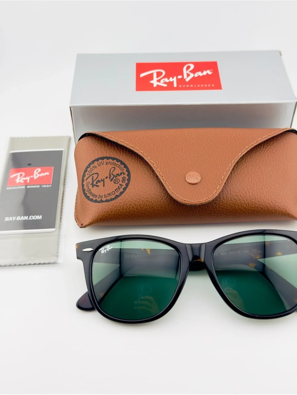 Ray-Ban Classic Wayfarer Sunglasses RB2140 Tortoise Frame with Green Lens 54mm